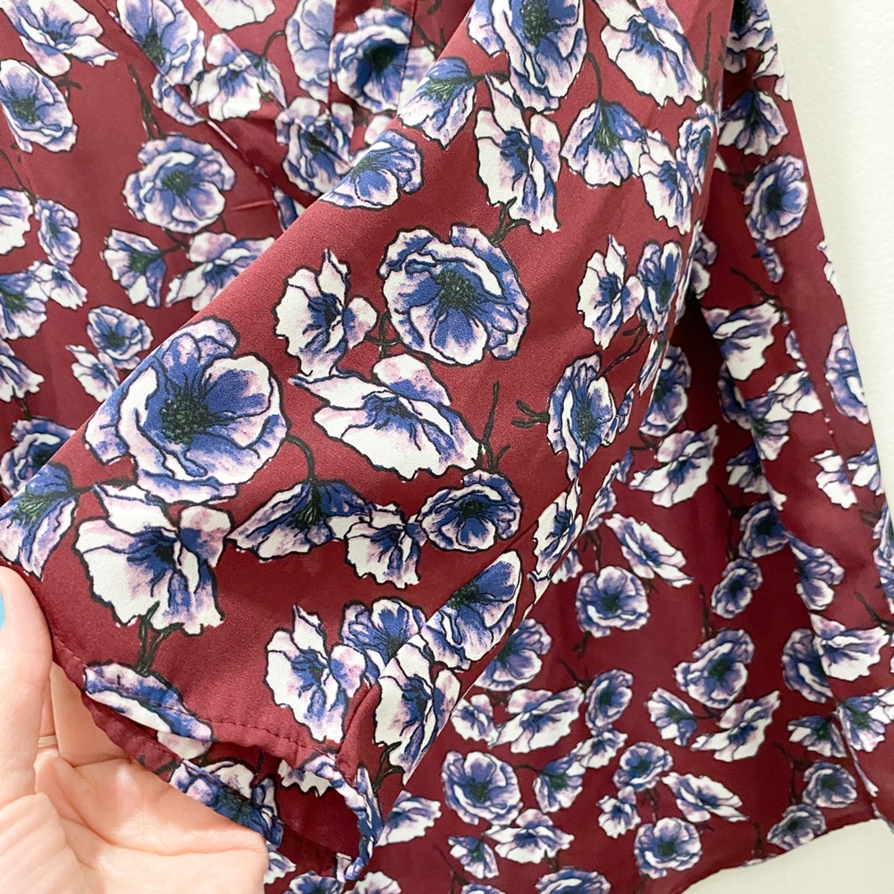 HINGE Maroon Floral Print V-Neck Blouse - Picture 11 of 14
